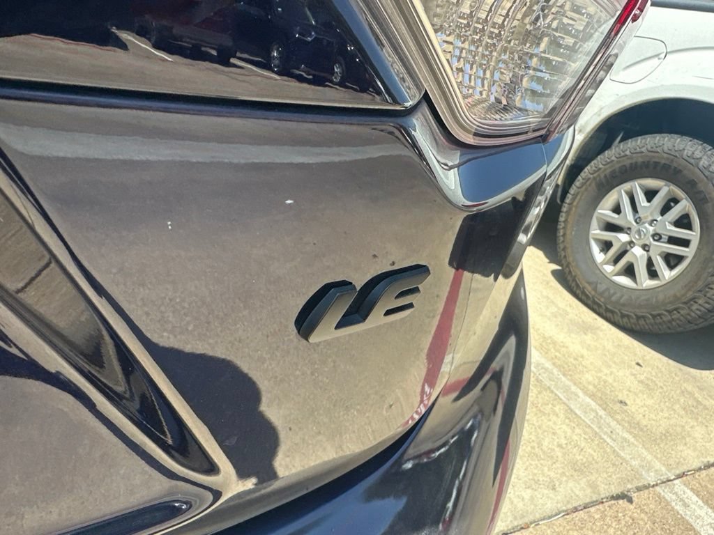 Used 2021 Toyota Corolla LE FWD image 14