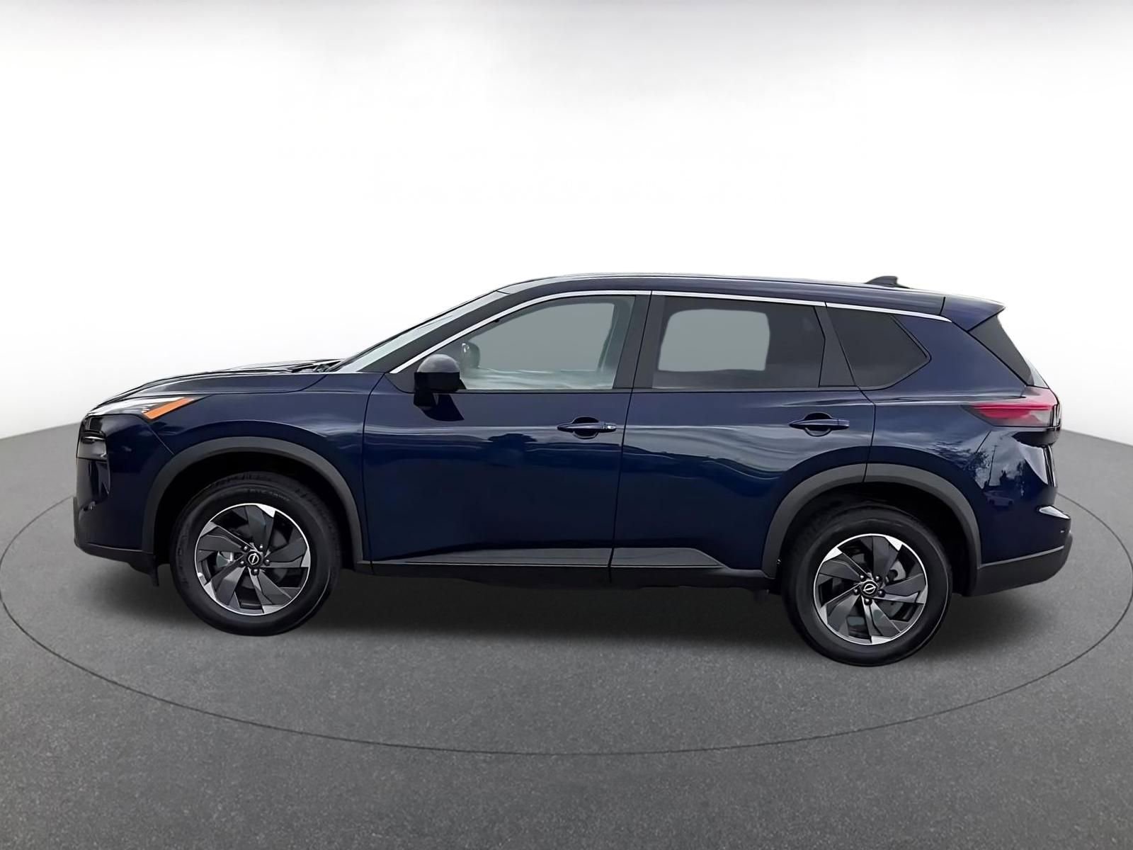 Used 2025 Nissan Rogue SV FWD image 9