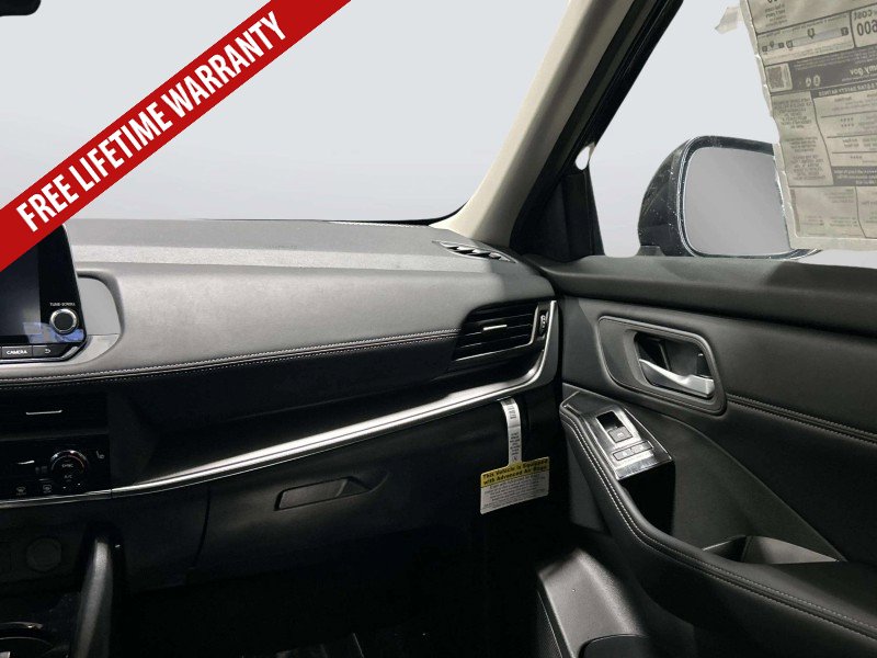 New 2026 Nissan Rogue SV image 15