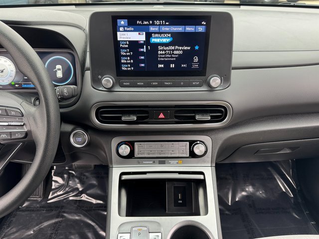 Used 2023 Hyundai Kona SE w/ Cargo Package image 24