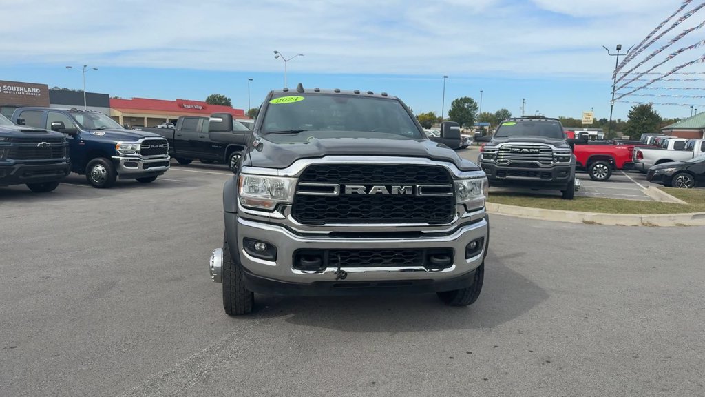 Used 2024 RAM 4500 Tradesman w/ Chrome Appearance Group AWD/4WD image 9