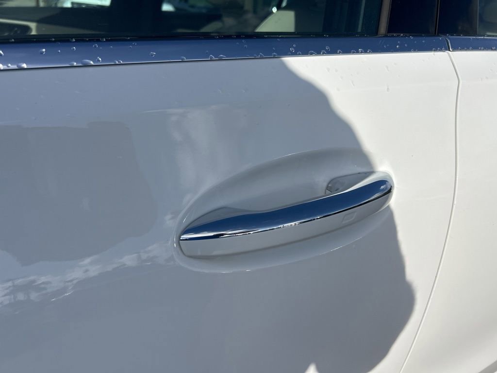 Used 2025 Mercedes-Benz C 300 Sedan image 21