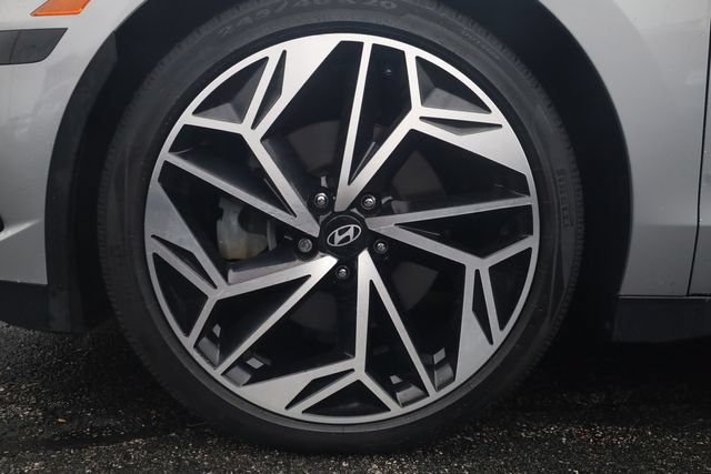 Used 2024 Hyundai Ioniq 6 SEL AWD/4WD image 7