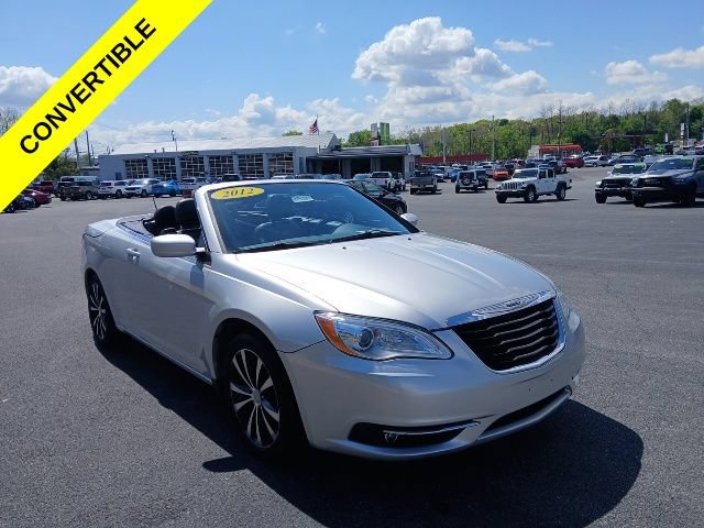 Used 2012 Chrysler 200 S FWD image 11