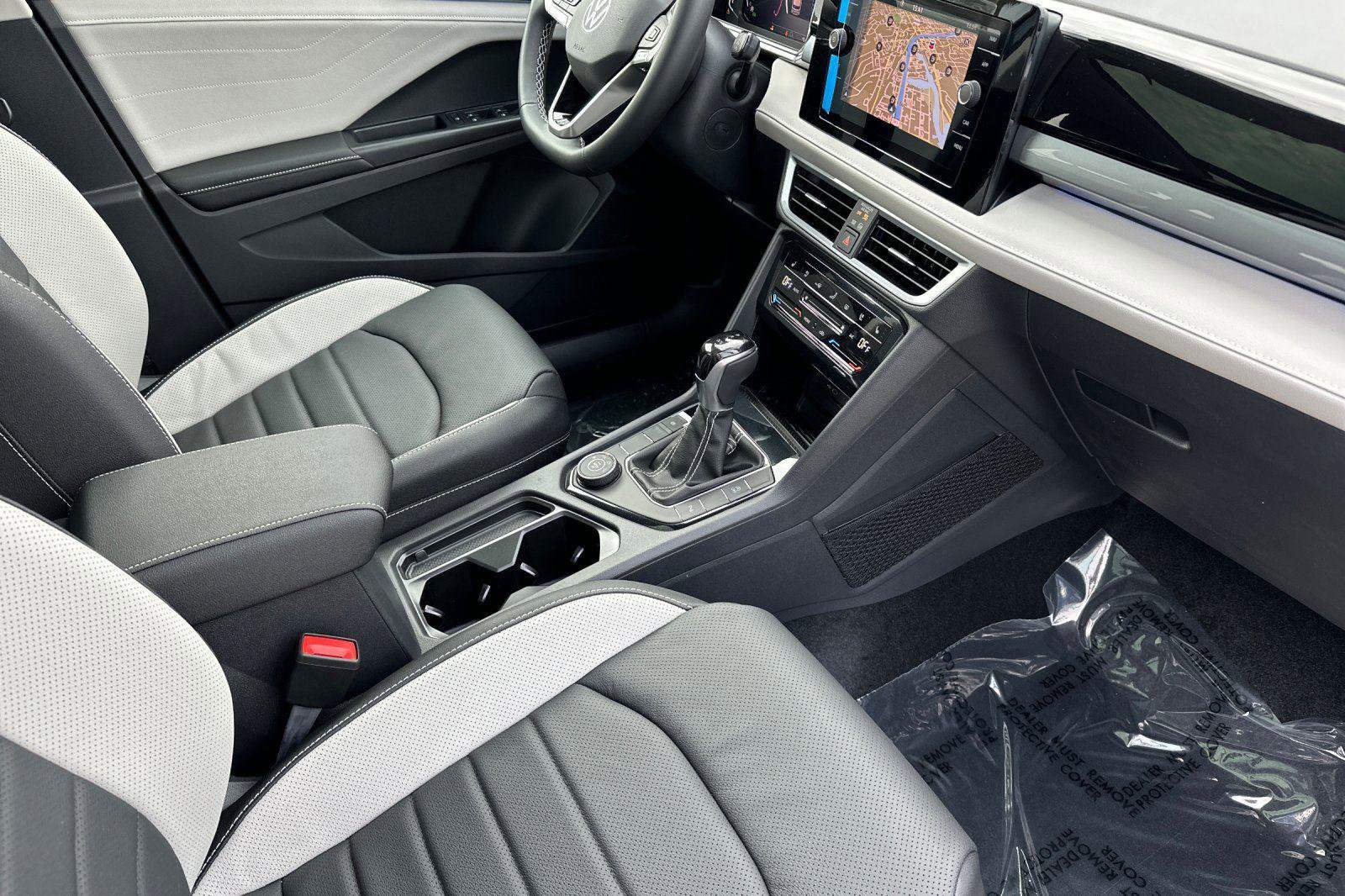 New 2026 Volkswagen Taos SEL image 15