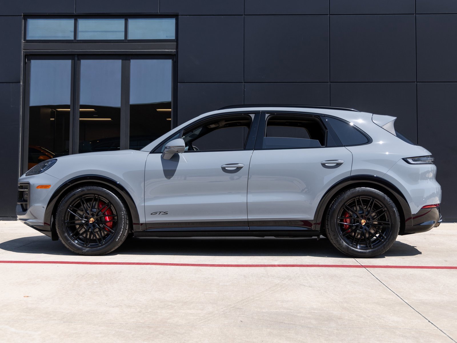 Certified 2026 Porsche Cayenne GTS image 2