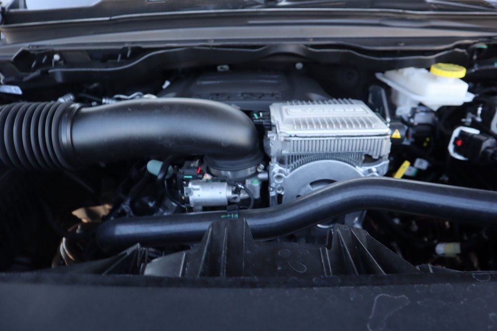 New 2026 RAM 1500 4x4 Crew Cab image 20