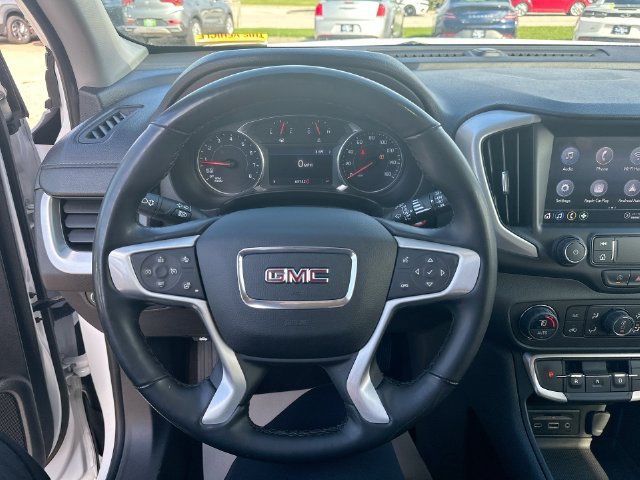 Used 2024 GMC Terrain SLT AWD/4WD image 21