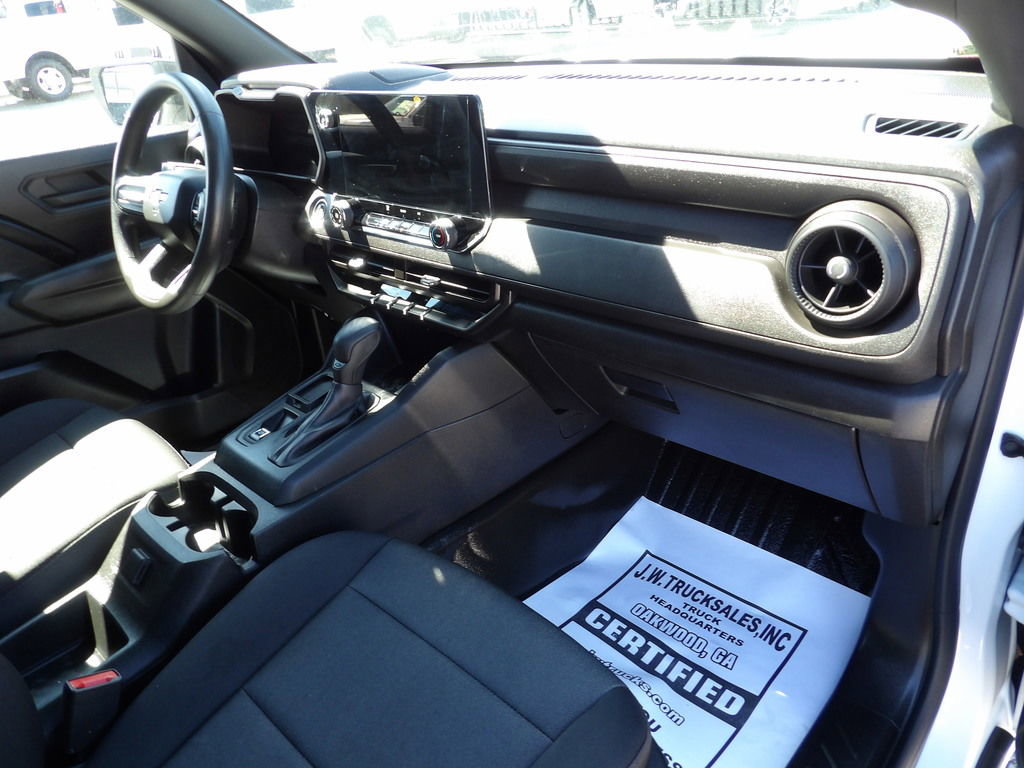 Used 2023 Chevrolet Colorado W/T RWD image 38