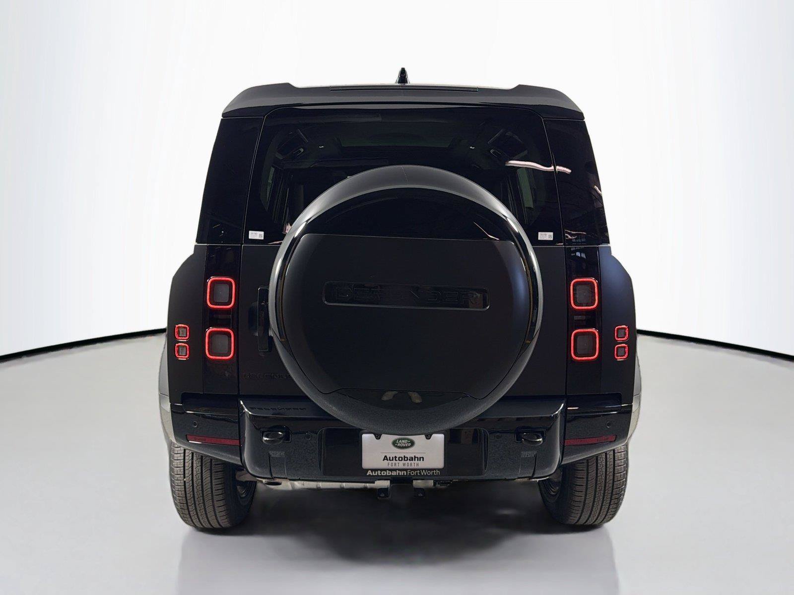 Certified 2026 Land Rover Defender 110 X-Dynamic SE AWD/4WD image 6