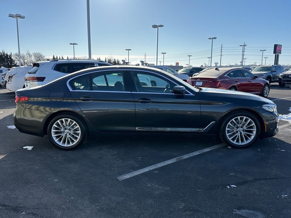 Used 2021 BMW 530i xDrive w/ Convenience Package image 4