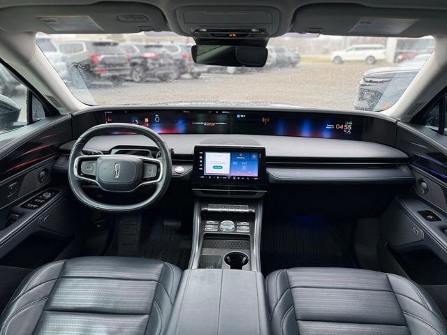 Used 2025 Lincoln Nautilus Reserve video 2