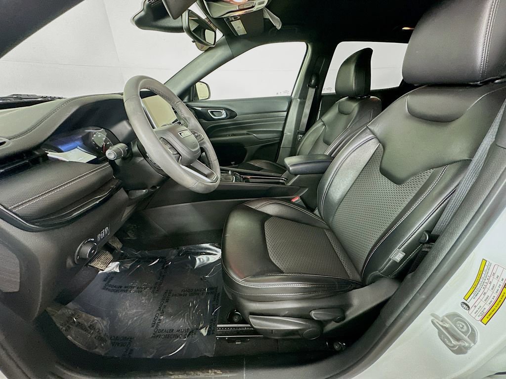 Used 2023 Jeep Compass Altitude image 30