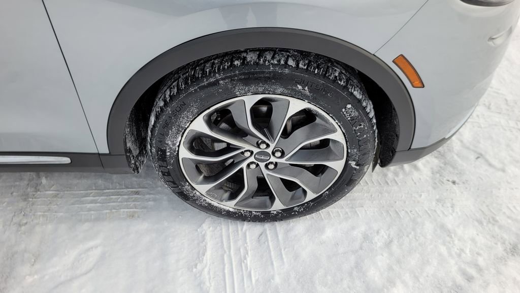 Used 2021 Lincoln Nautilus Reserve w/ Cargo Utility Package image 15