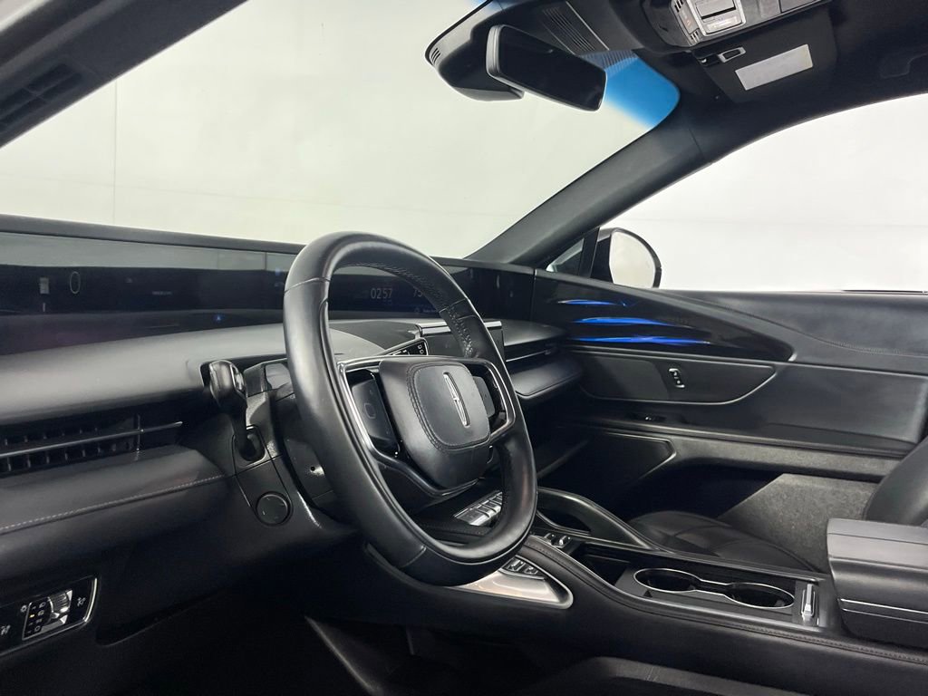 Used 2024 Lincoln Nautilus Premier w/ Jet Appearance Package image 19