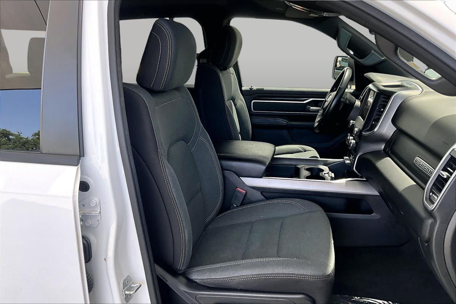 Used 2022 RAM 1500 Big Horn AWD/4WD image 9