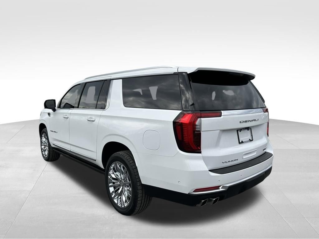 Used 2025 GMC Yukon XL Denali w/ Sun & Power Step Package image 19
