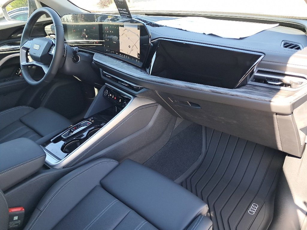 New 2025 Audi Q5 Premium Plus image 16