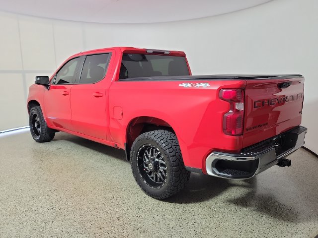 Used 2023 Chevrolet Silverado 1500 LT AWD/4WD image 7