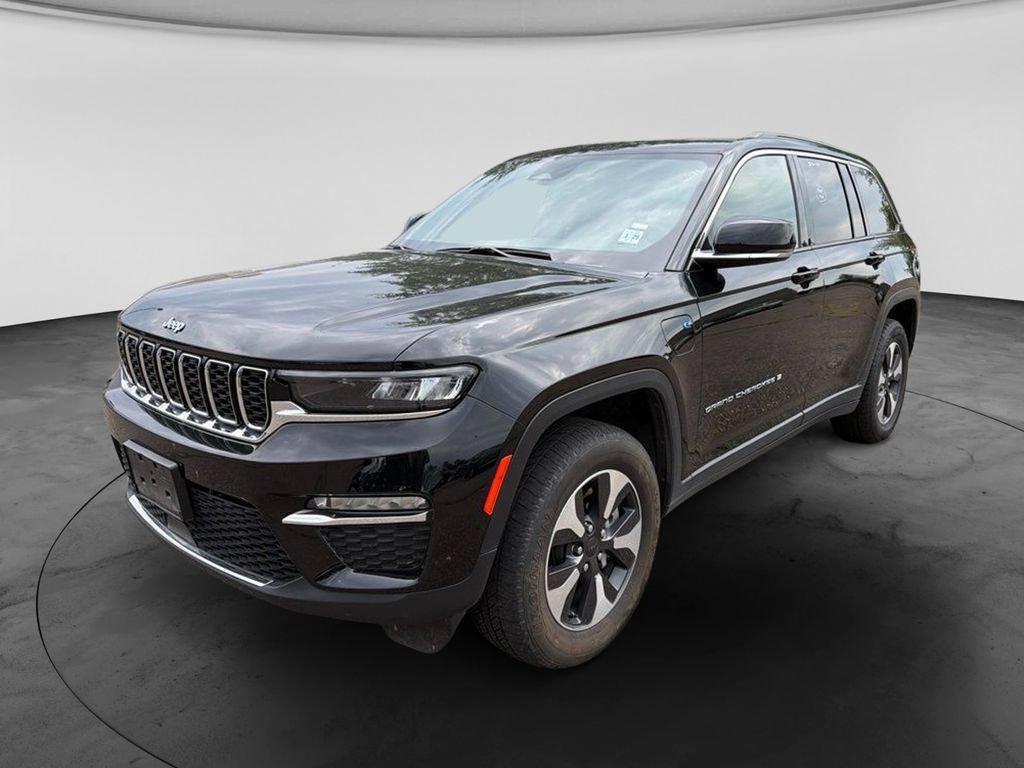Used 2024 Jeep Grand Cherokee Limited 4xe AWD/4WD image 3