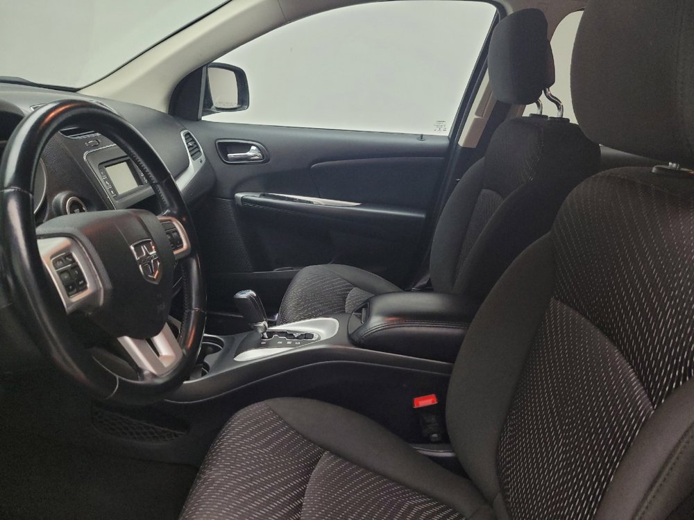 Used 2020 Dodge Journey SE w/ SE Popular Equipment Group image 17