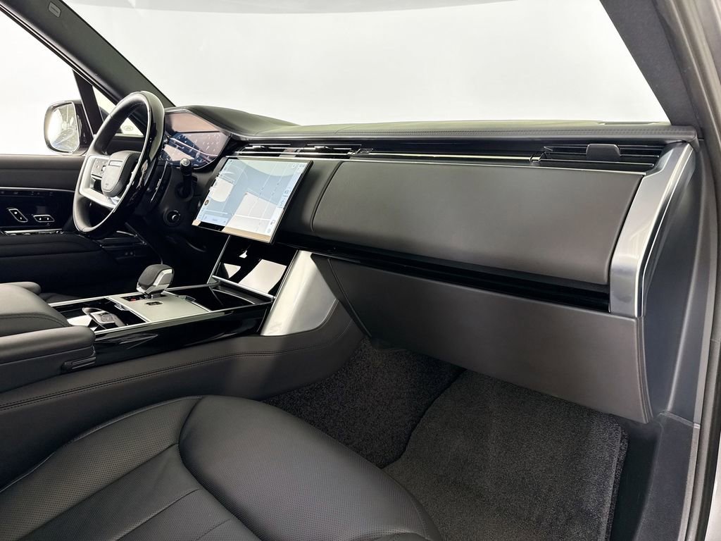 Used 2024 Land Rover Range Rover SE AWD/4WD image 13