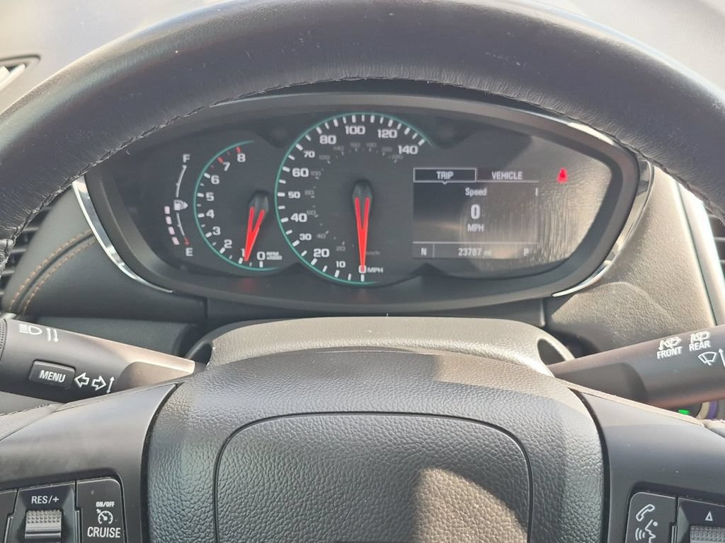 Used 2022 Chevrolet Trax LT w/ Midnight Edition FWD image 23