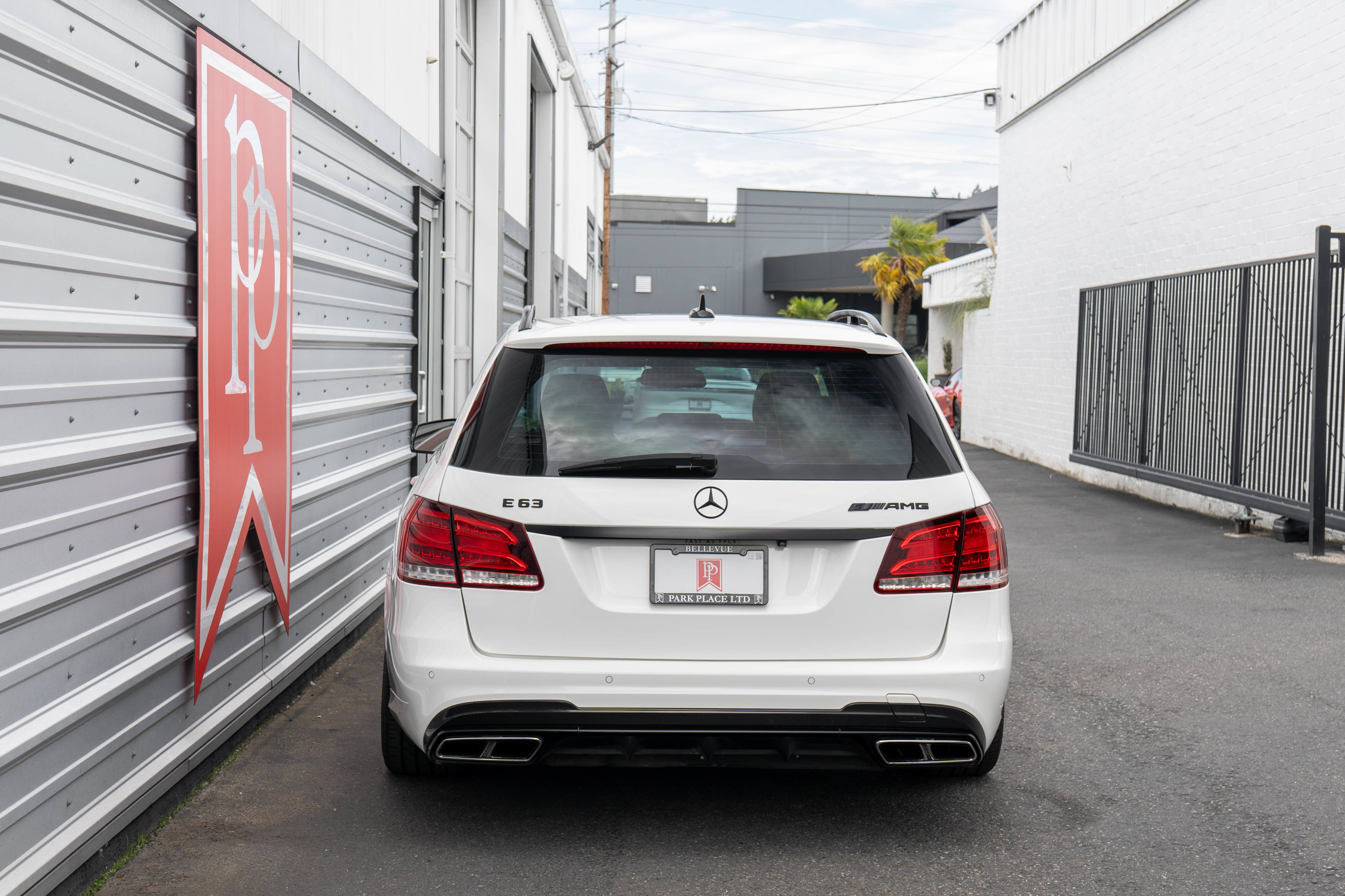 Used 2014 Mercedes-Benz E 63 AMG S-Model image 43