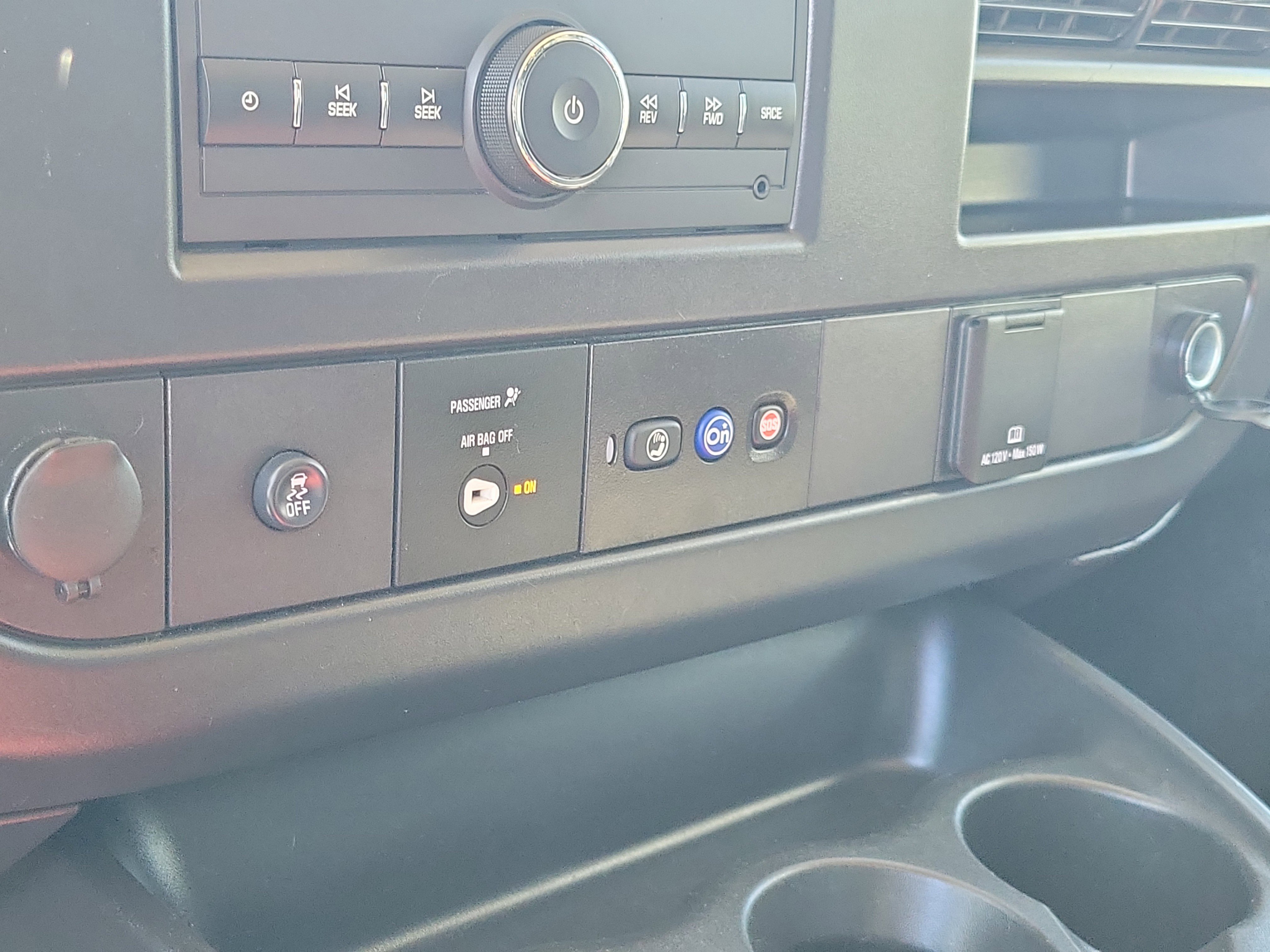 Used 2024 Chevrolet Express 2500 w/ Driver Convenience Package image 33