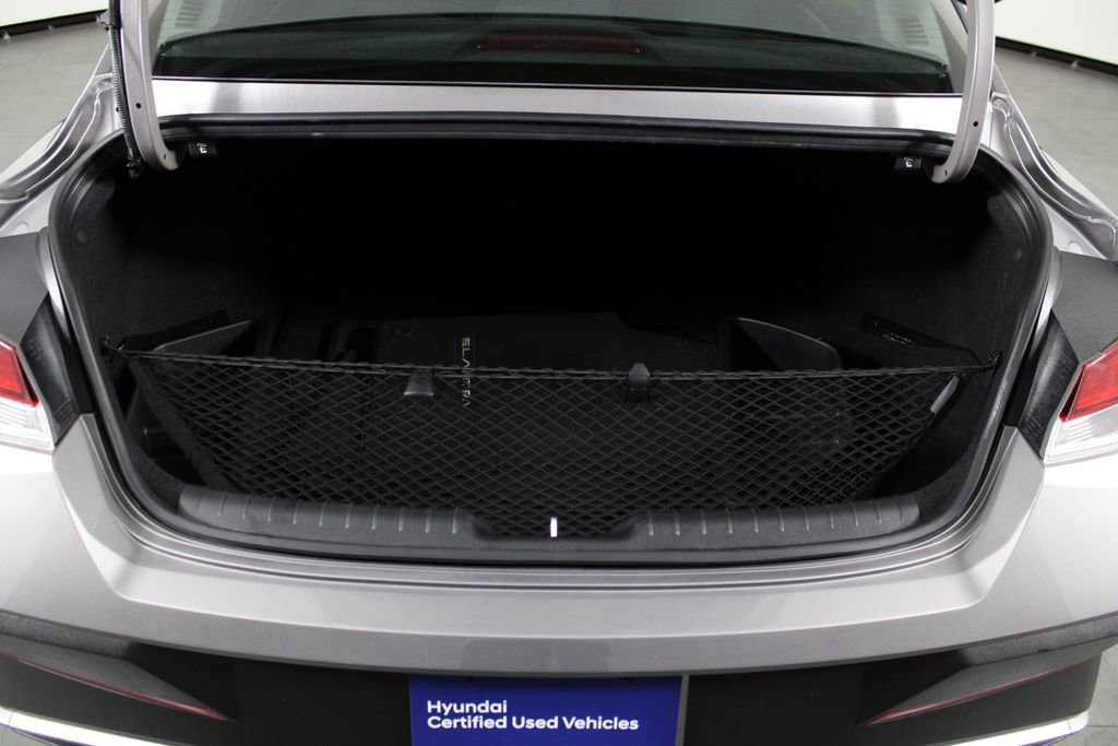 Certified 2024 Hyundai Elantra SEL image 18