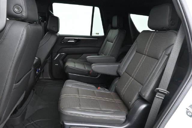 Used 2025 Chevrolet Tahoe High Country AWD/4WD image 28