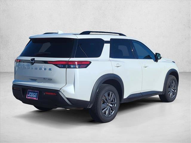 Used 2024 Nissan Pathfinder SV AWD/4WD image 6