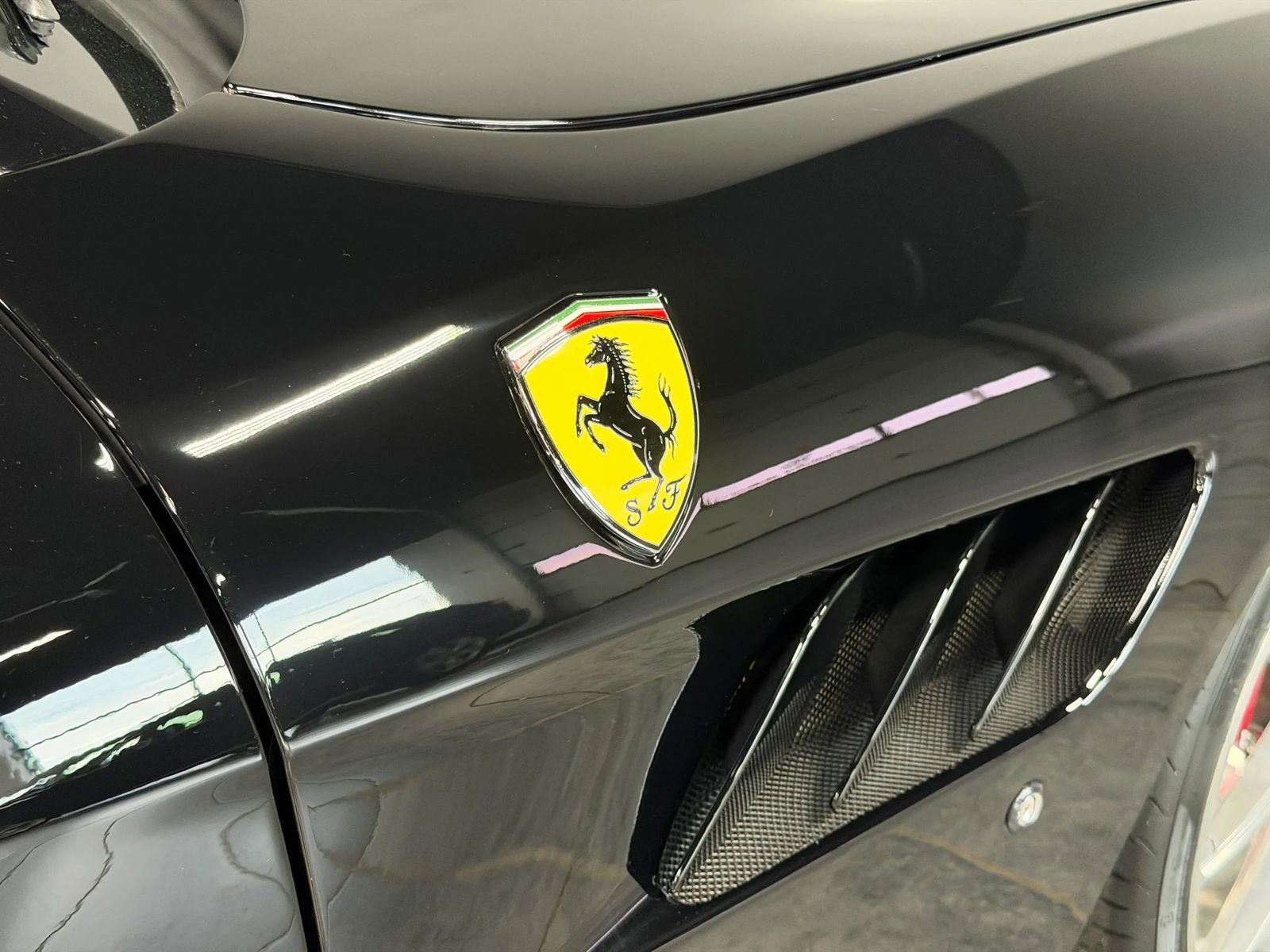 Used 2018 Ferrari GTC4Lusso AWD/4WD image 13