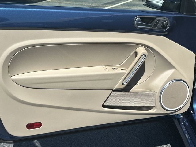 Used 2018 Volkswagen Beetle 2.0T SE image 7