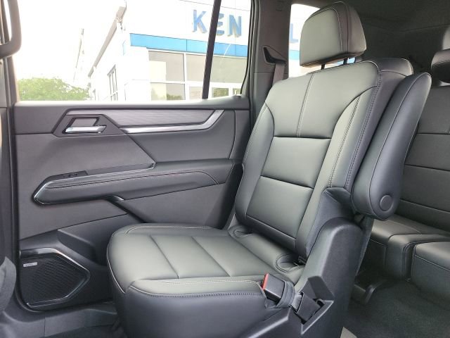 New 2025 GMC Acadia Elevation w/ Elevation Premium Package image 16