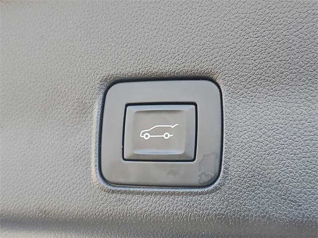 Used 2023 Chevrolet TrailBlazer RS w/ Sun and Liftgate Package image 8