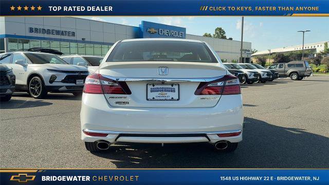 Used 2017 Honda Accord Sport image 8