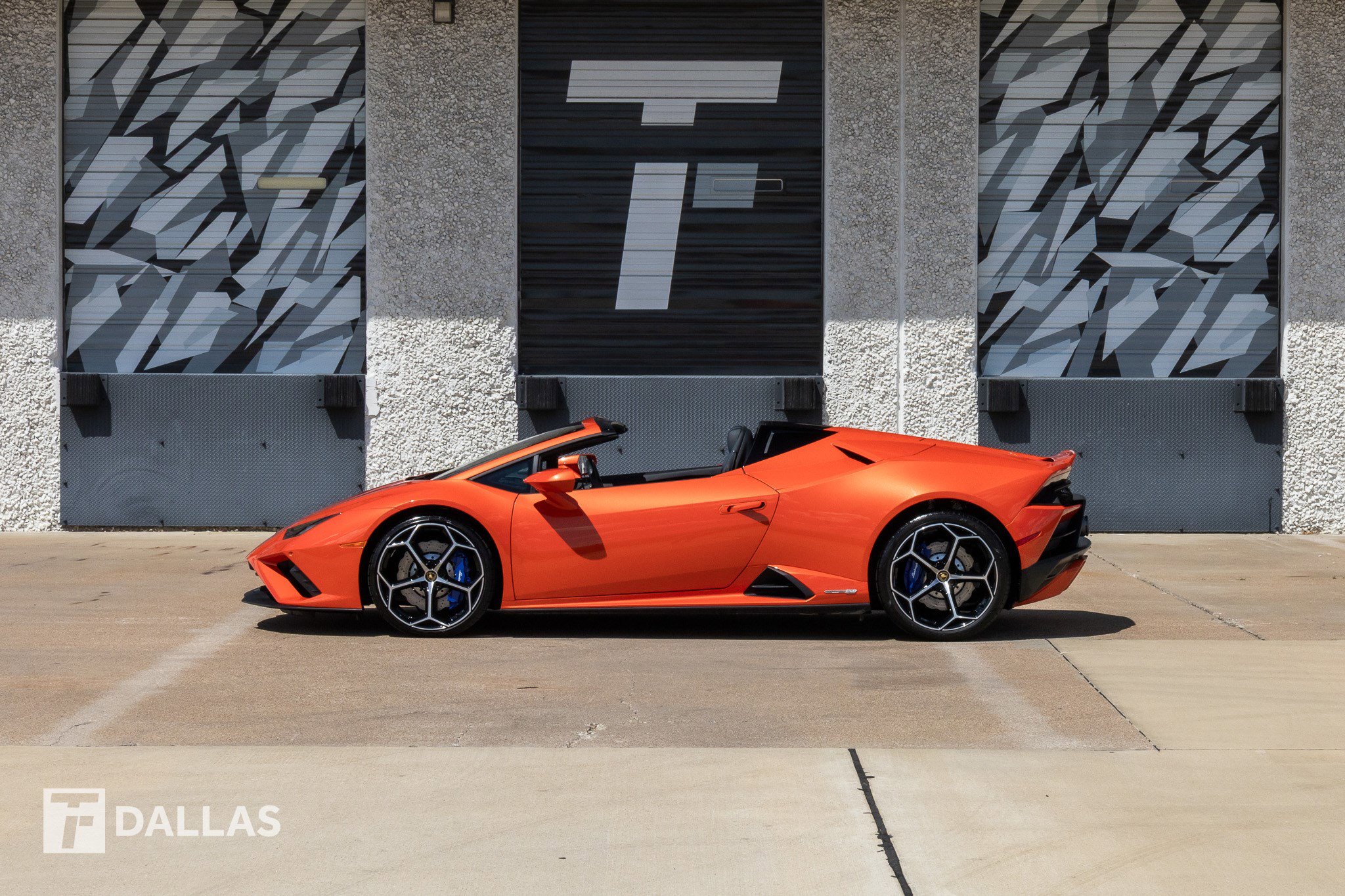 Used 2022 Lamborghini Huracan EVO image 7