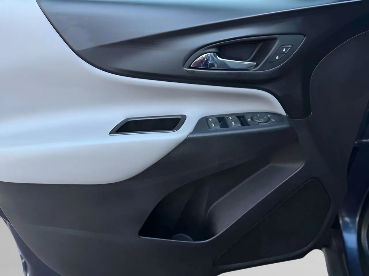 Used 2019 Chevrolet Equinox LS image 36