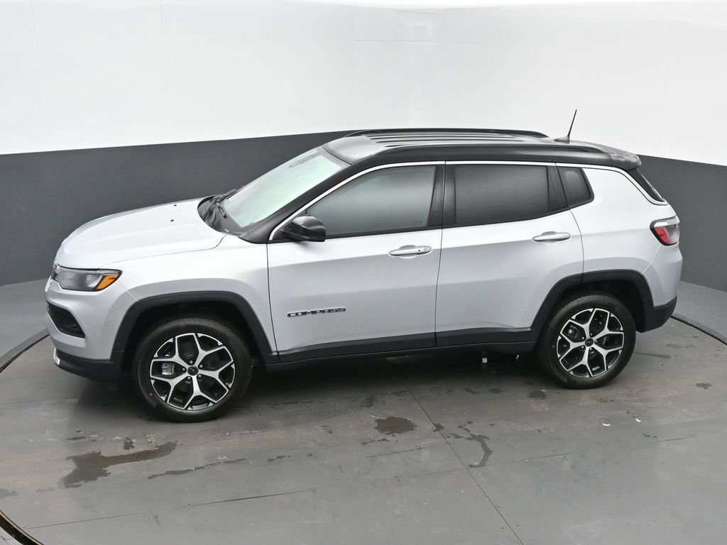 New 2026 Jeep Compass Limited image 31