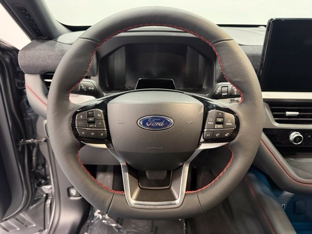 New 2026 Ford Explorer ST-Line w/ ST-Line Street Pack RWD image 13