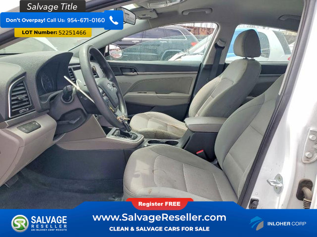 Used 2017 Hyundai Elantra SE FWD image 9