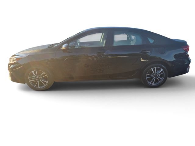Used 2024 Kia Forte LXS w/ LXS Technology Package FWD image 7