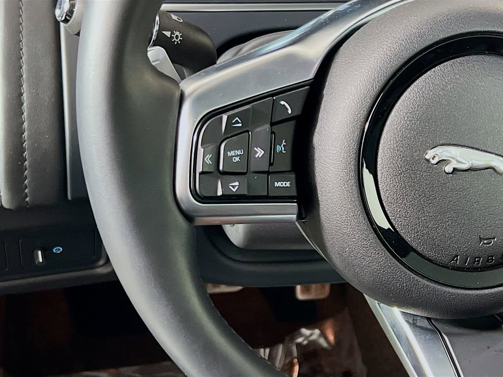 Used 2024 Jaguar F-TYPE R-Dynamic image 10