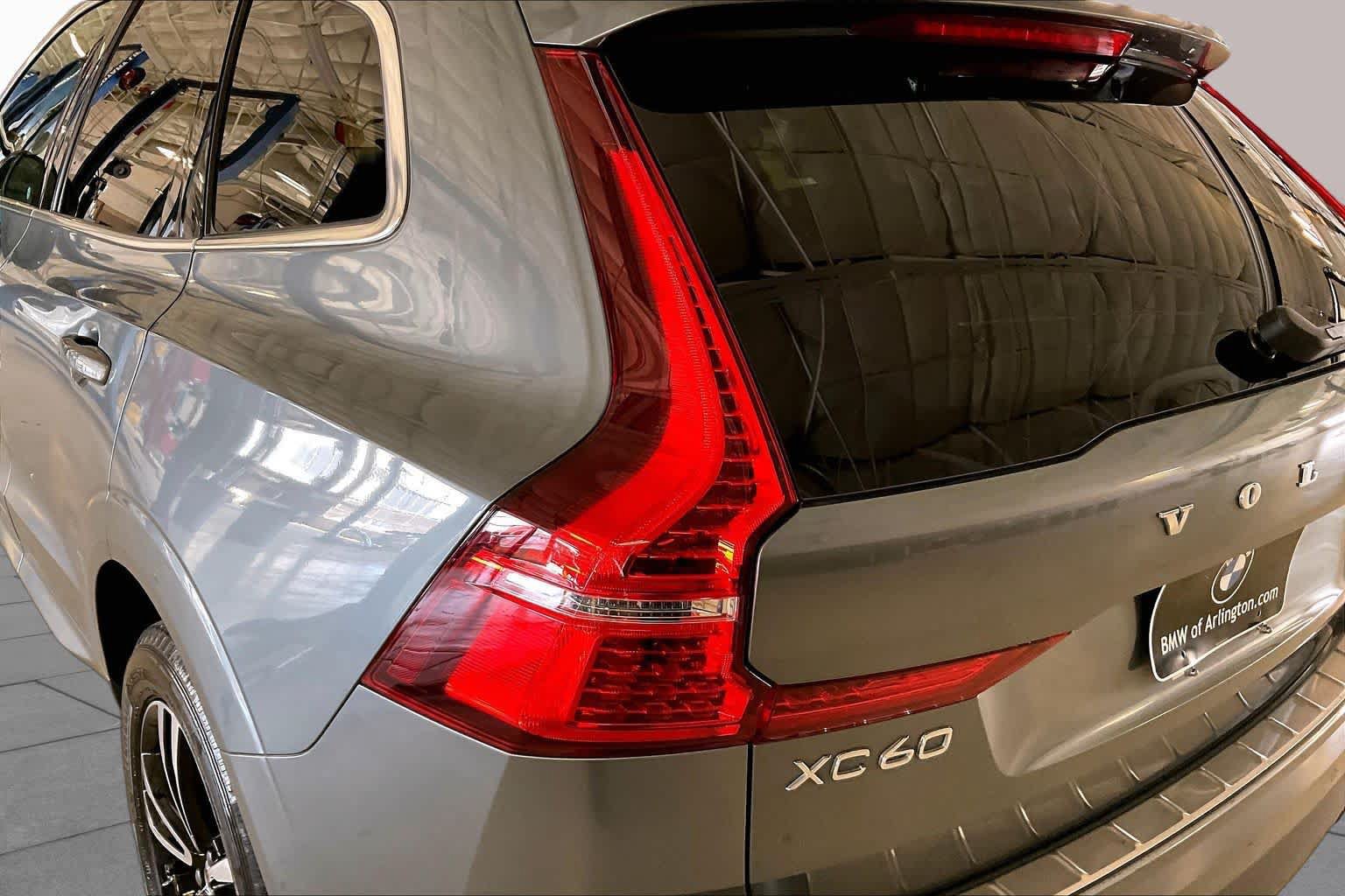 Used 2020 Volvo XC60 T6 Momentum AWD/4WD image 26