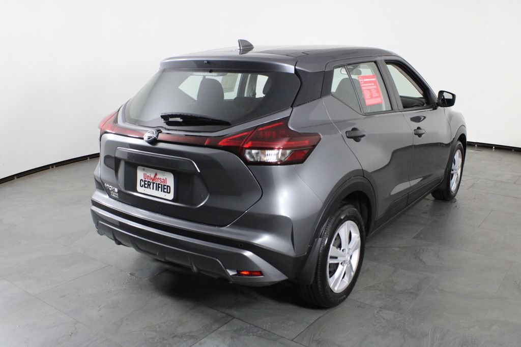Certified 2025 Nissan Kicks Play S FWD image 4