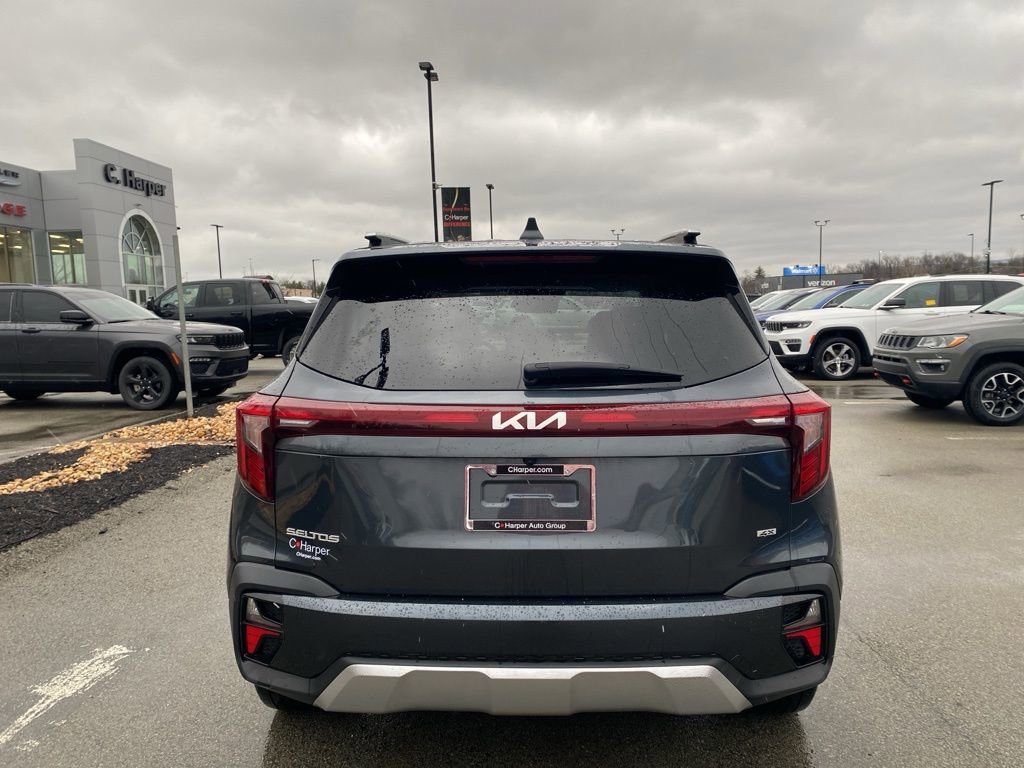 Used 2025 Kia Seltos S image 3