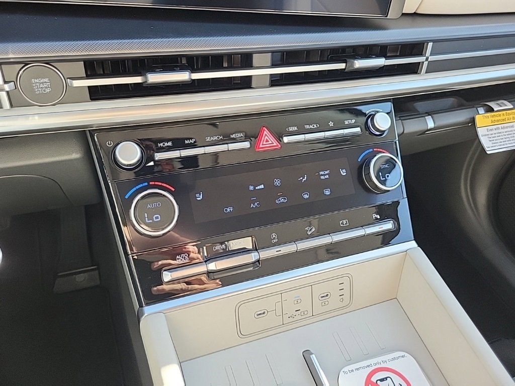 New 2025 Hyundai Santa Fe SEL image 22