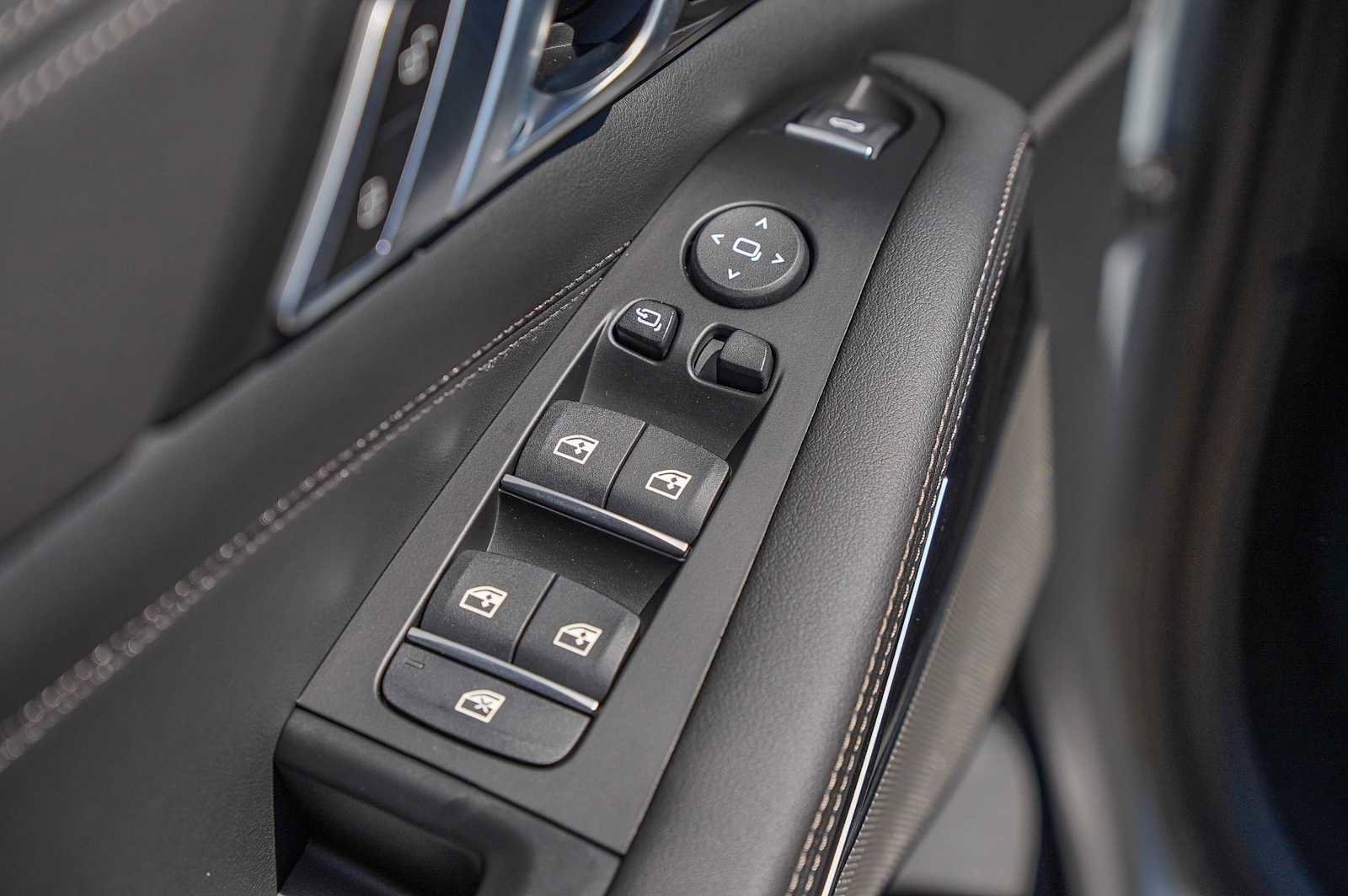 Used 2026 BMW X5 xDrive40i w/ M Sport Package image 26