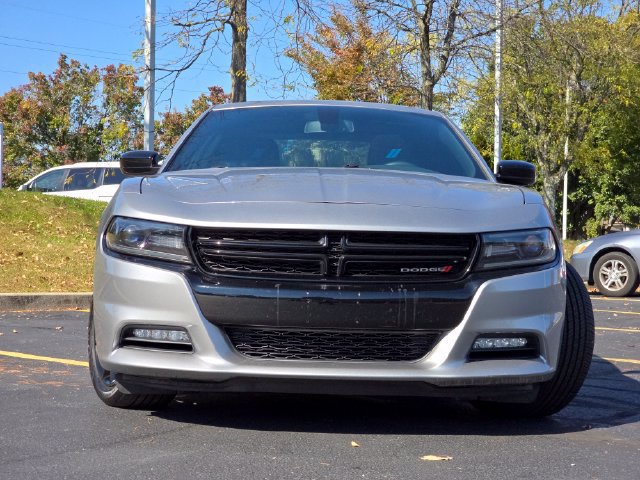Used 2018 Dodge Charger SXT Plus w/ Blacktop Package RWD image 11